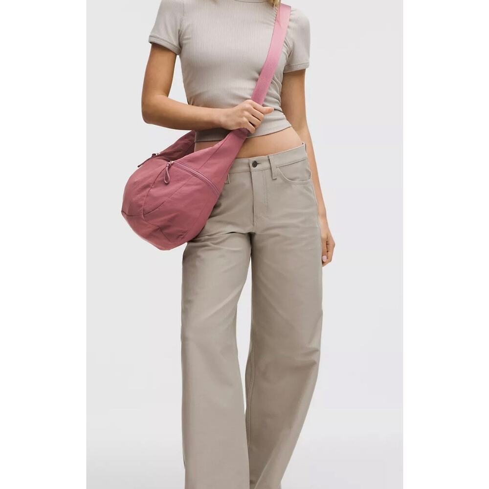 lululemon Large Slouchy Sling Bag 13L in the Dusk colorway. - Picture 2 of 7